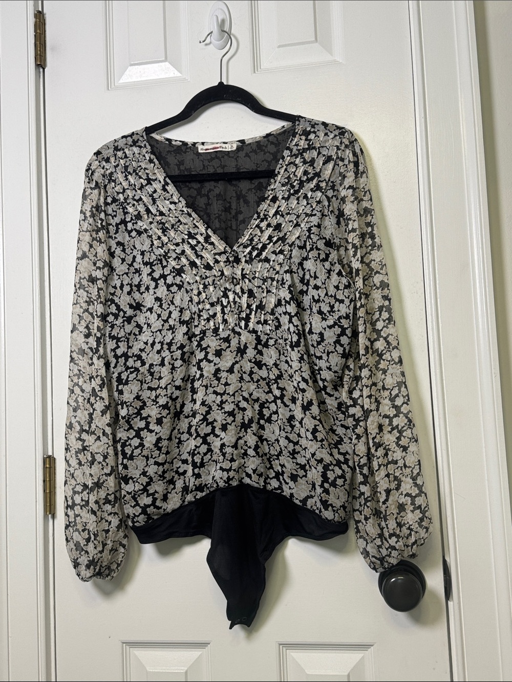 Abercrombie & Fitch Floral Chiffon Long Sleeve Bodysuit XL